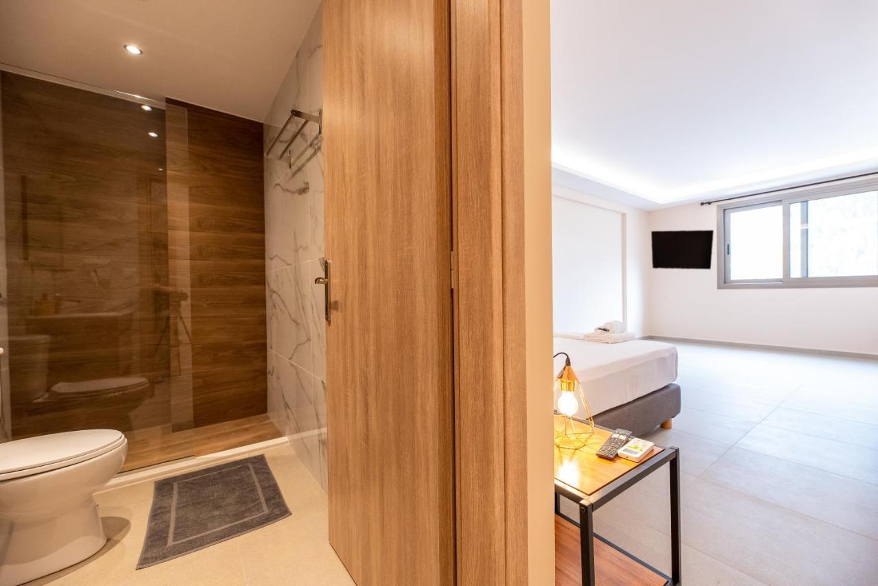 Mini Suites Near Athen'S Airport Free Shuttle From And To Athen'S Airport Spata  Exterior photo