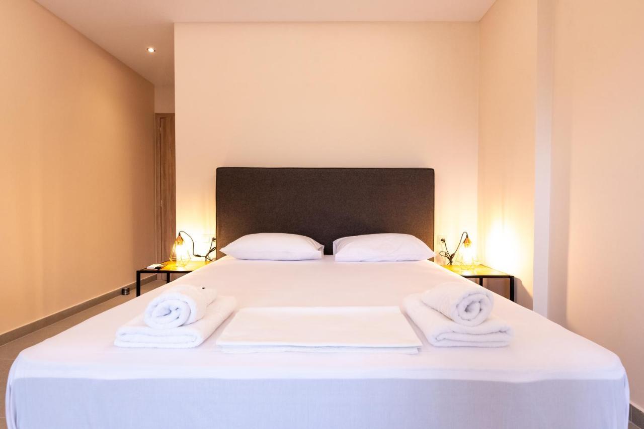 Mini Suites Near Athen'S Airport Free Shuttle From And To Athen'S Airport Spata  Exterior photo